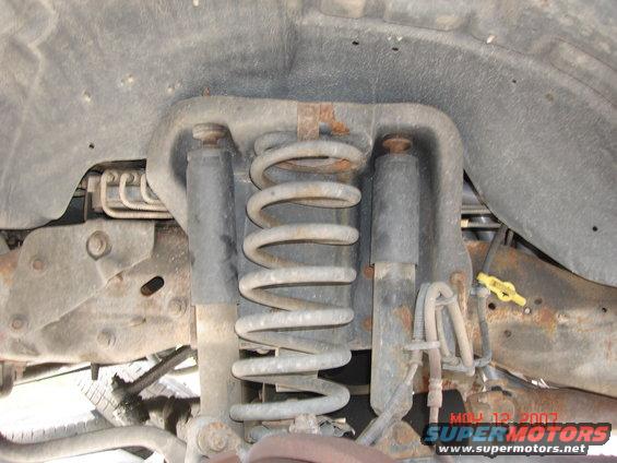 dsc00330.jpg Old Shocks and Springs
