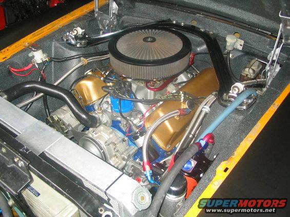 sep-07-035.jpg can't get enough of the engine