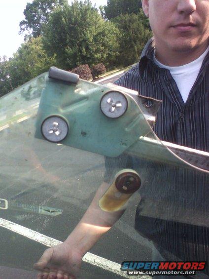 p_00262.jpg track nubb is supposed to be stuck to...