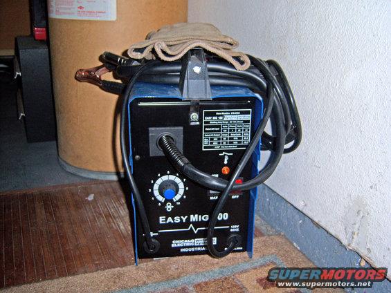 100_1846_edited.jpg $125 bucks at Harbor Freight, I tossed the wire that it came with wich was 030 and bought some Lincoln 025 - works much nicer now