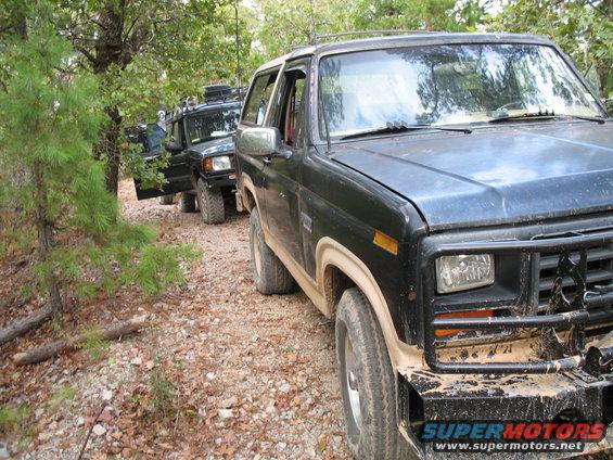 superlift--hs-9.8.07-045.jpg Steve's Bronco and Greg's Rover