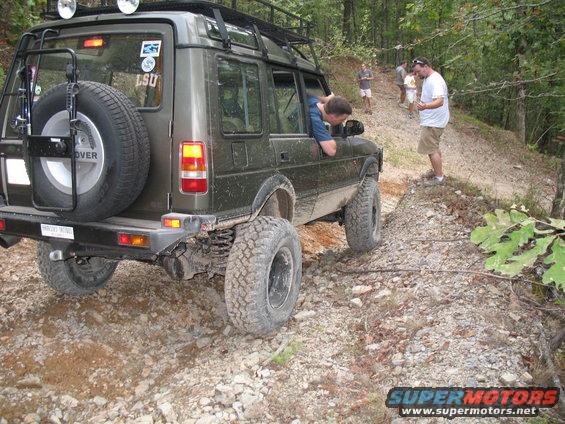 superlift--hs-9.8.07-061.jpg A nice little place at the bottom of the Sardine Ravine hill. The lifted Rovers all took this line to the right to stay kinda level. The stock Rover (and myself) went to the left on the off-camber part.