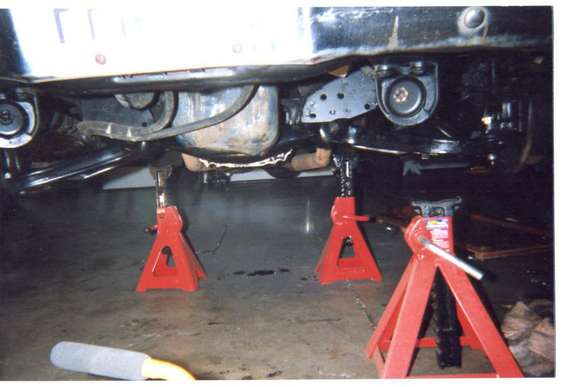 veiw_of_poly_strut_rod_bushings.jpg Veiw of poly bushings