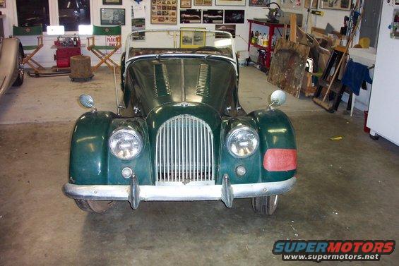 Green 1964 Morgan 4/4 front view