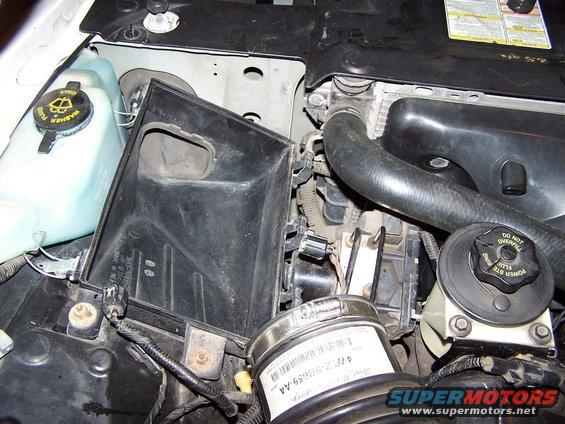 Airbox bottom installed