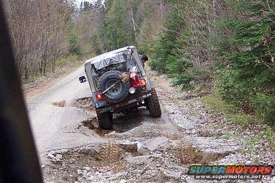 100_0121a.jpg more nice road.