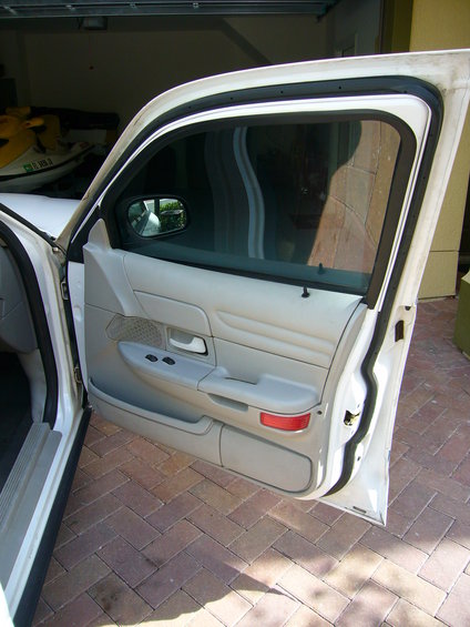 2001 Ford Crown Victoria interior door panel with open door