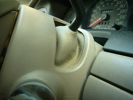 2001 Ford Crown Victoria interior dashboard with odometer showing 089910