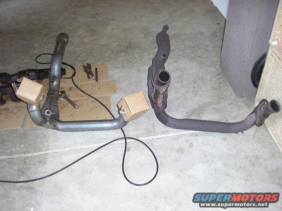 p9190031.jpg Factory and Bassani Y-pipe 
side by side comparison.