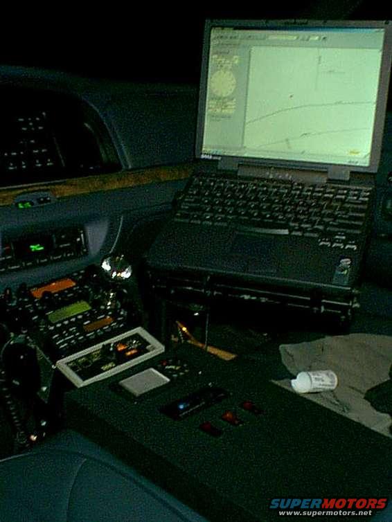 picture_012.jpg Laptop and Mount