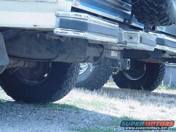 1985 Ford Bronco rear bumper with trailer hitch and large tires