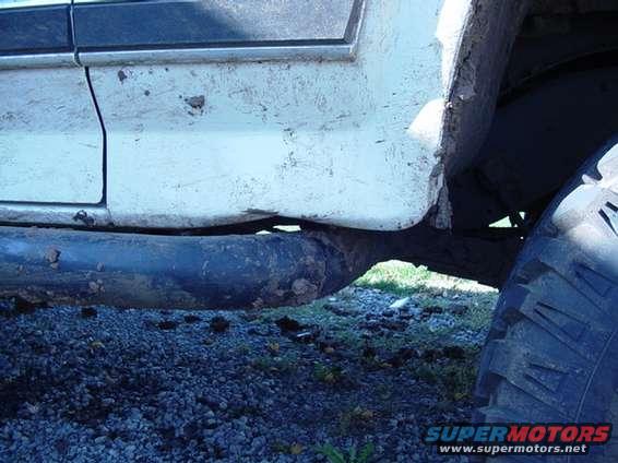 I hate nerf bars(left rear)