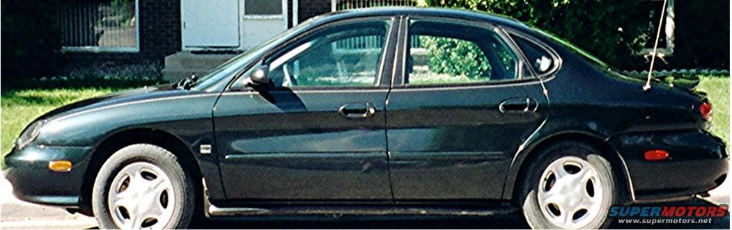 1999 Ford Taurus