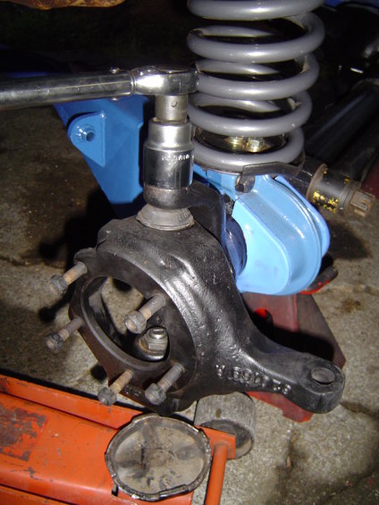 101607-084.jpg Then torque the big nut on top