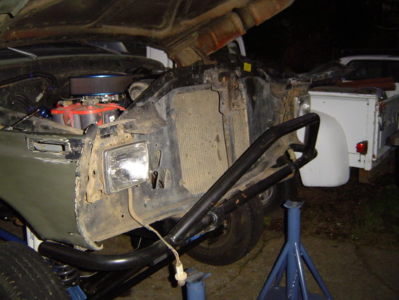 Decided to finally clean up the passenger side front corner. Broken turn signal, headlight bucket and chipped up paint