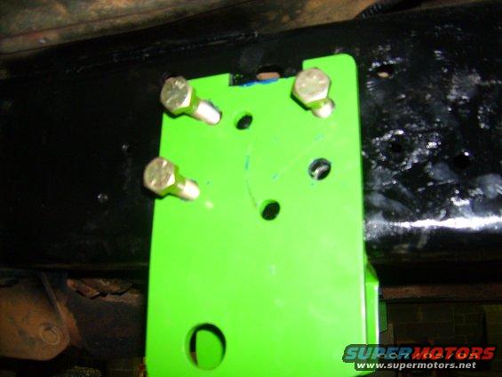 015_15.jpg notched bracket  driver side