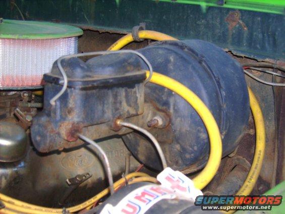 043_43.jpg F-350 booster+MC and vacum reserve