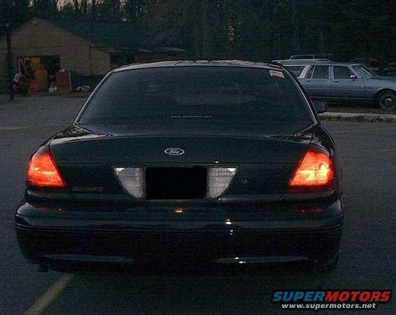bl10.jpg note: new 'www.crownvic.net' decal on the rear window.