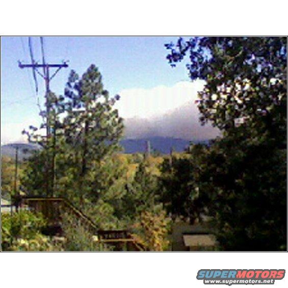 lake-arrowhead-fire-102307-3.jpg Looking East From Yellowstone Drive @1:30 PM 10-23-07