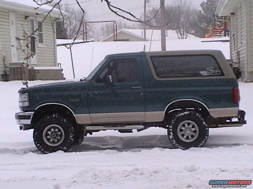 1996 Ford Bronco photo