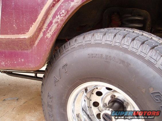 This was the problem. while under flex it would rubb the inner femder in the rear.