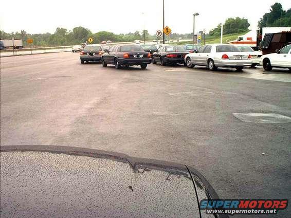 2000 Ford Crown Victoria, 3q-front view, dark color