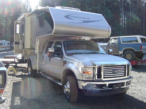winterfest-2007-046.jpg Greg's new tow rig