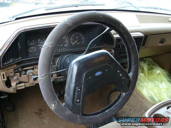 dash all intact and works, steering column, same.