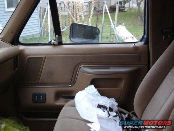 Pass. Door interior