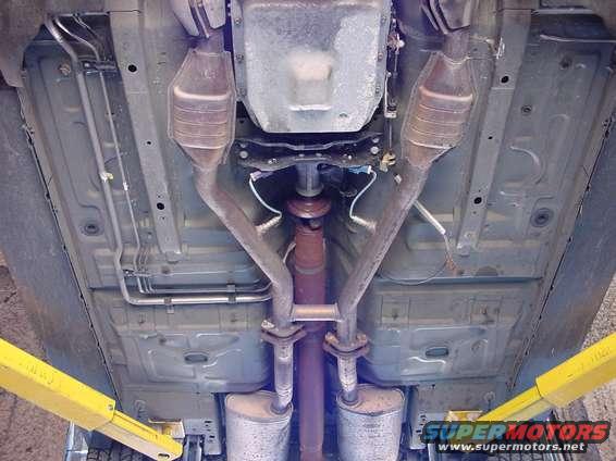 undersidefromcenter_presubs.jpg Pre-subframe connectors