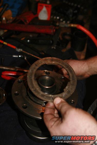 img_0089.jpg Next part to come out is the face that the roller bearing assembly rides on.