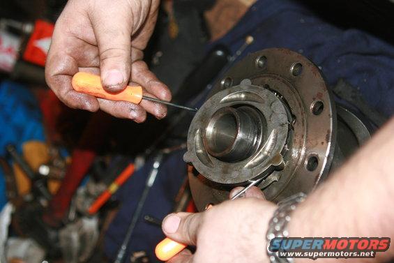 img_0095.jpg Take a couple of pics and remove the lower part of the ball ramp assembly.