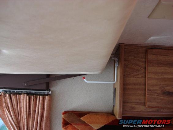 front-bunk02.jpg hhere is the pass side bunk lock