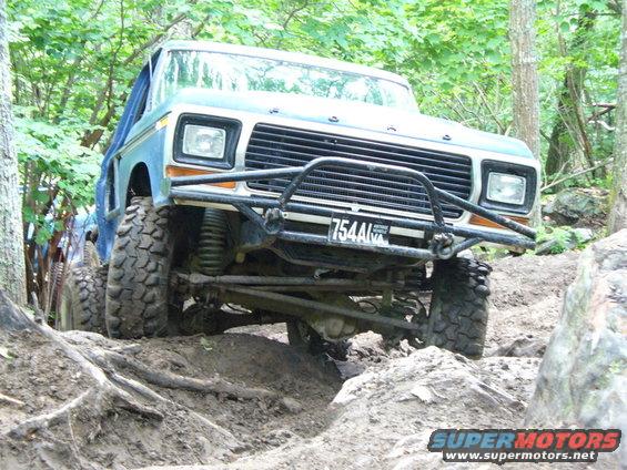 misc13.jpg Grub playin