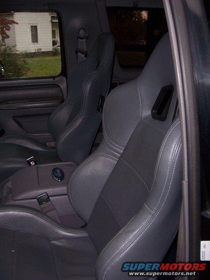 100_3369.jpg new racing seats from summit racing.