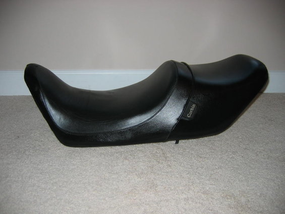 gs1100e-corbin-seat-001.jpg 