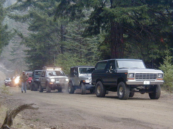 There's Sven and his "very" nicely done Bronco.. Dude way to represent around the land of Jeeps..  JAJ with his "nice" Rubicon is right behind you as well. Holy crap Roccet's Liberty right there with the rest of the group too. nice job..