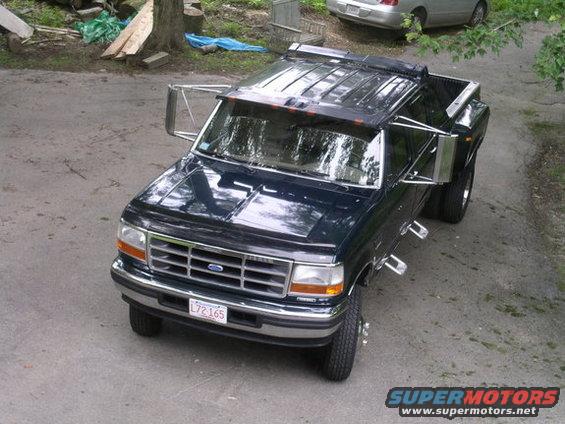 this is a top view of my truck.....being deployed I dont get to install my lift kit yet :(
