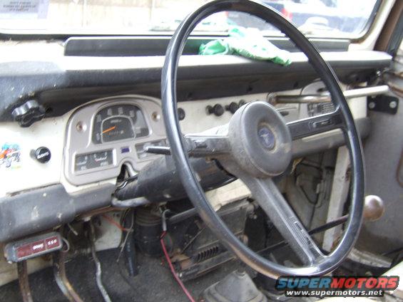 1976 Toyota Land Cruiser interior with dashboard and steering wheel