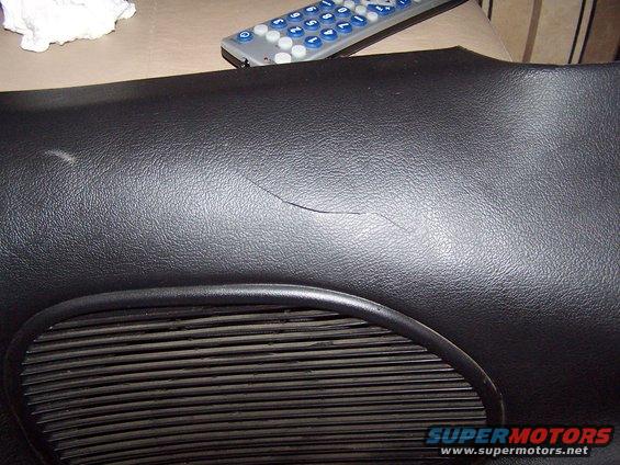 Dashboard crack near speaker grille