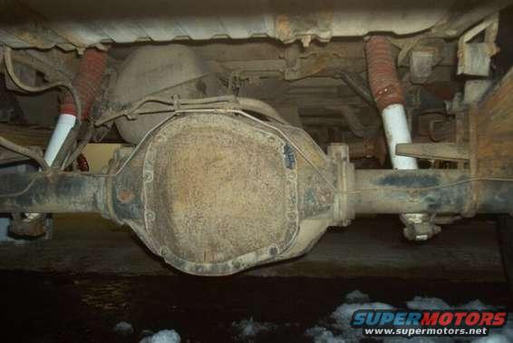 1991 Ford F-250 rear axle and suspension, showing rust and wear