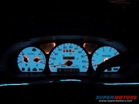 dsc00092.jpg Glo Gauges 01 (Blue)