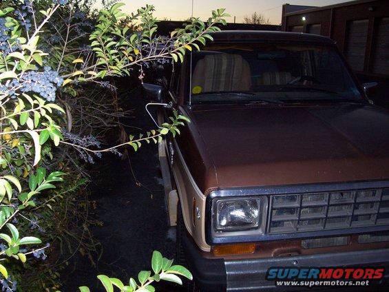 1984 Ford Bronco II front grille and headlight, brown exterior