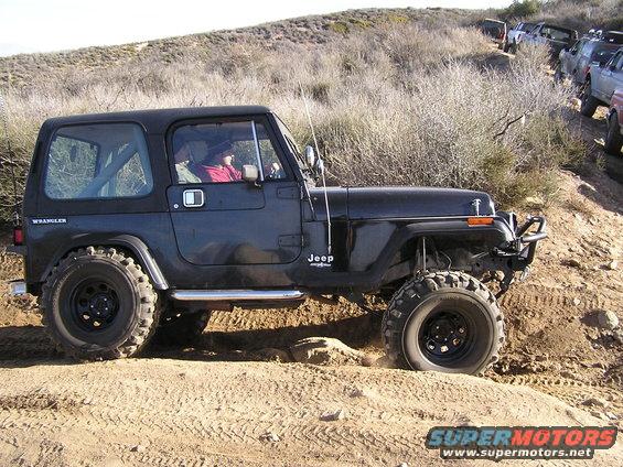 Black Jeep spin little