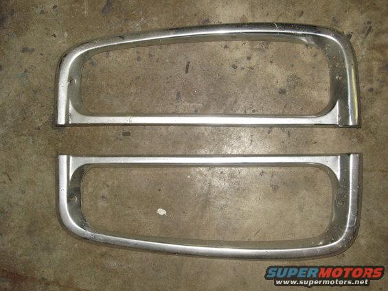 1979-taillight-bezels.jpg 