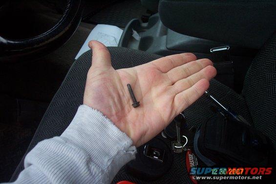 dcp_0998.jpg big sky gun rack
1 inch mounting screw