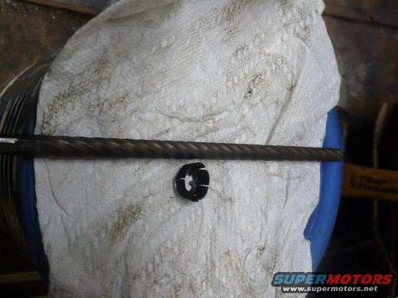 twisted_pump_shaft_002.jpg another angle