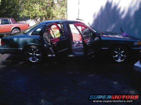 washed 'er up this is wheel i had 18 inch rims on er'