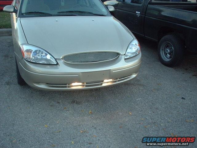 2000 Ford Taurus photo