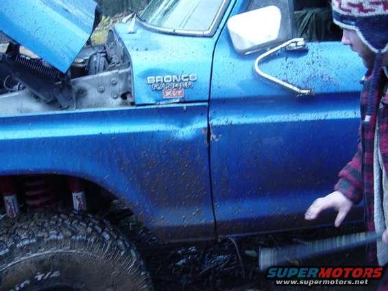 2big07.jpg It would be nice if I could open the door. (A "Crazed" pic)